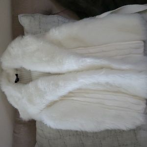 NWT xoxo white faux fur lined vest with belt